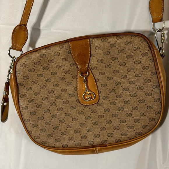 Gucci Handbags - Vintage 1980’s Gucci Small Crossbody Bag Micro GG Monogram!